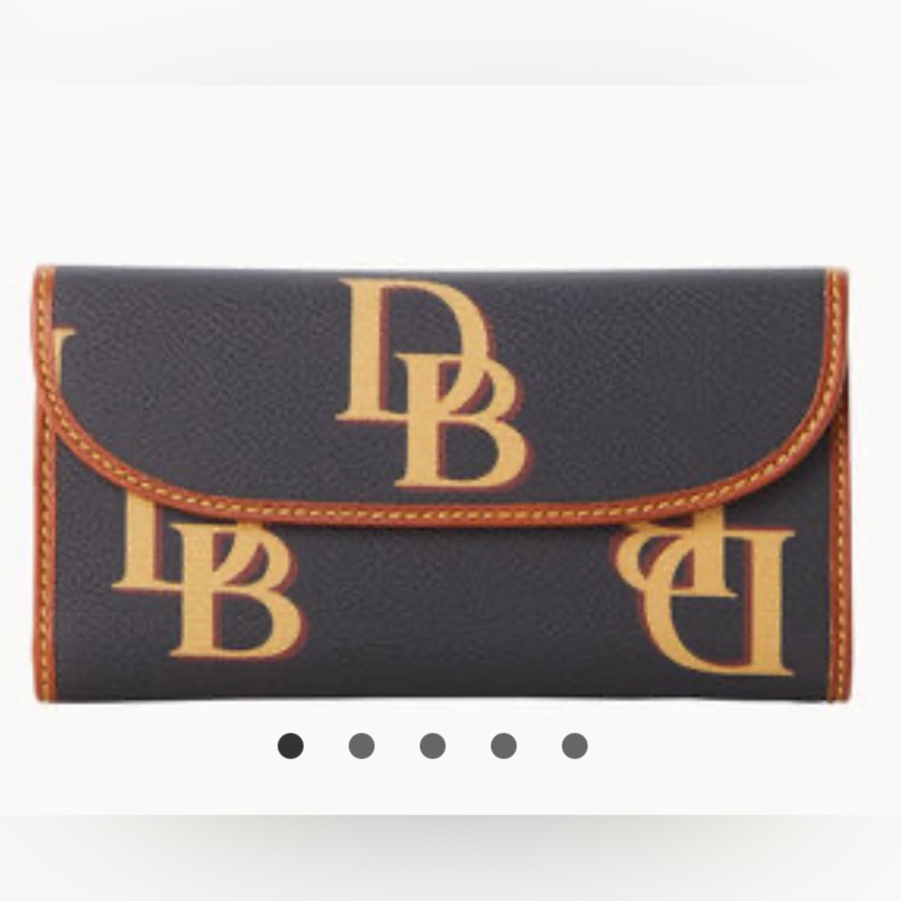 NWOT Dooney and Bourke Wallet